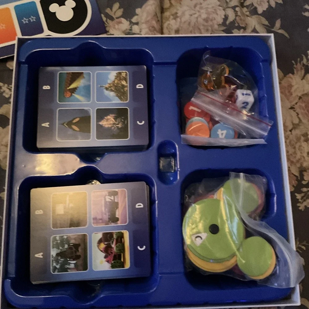 Ravensburger Pictopia‎ Disney Edition Picture Trivia Family Game